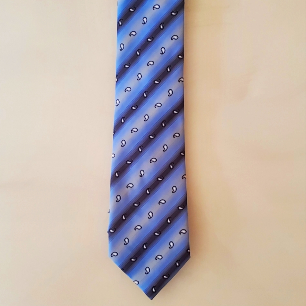 Necktie from Duk romano.